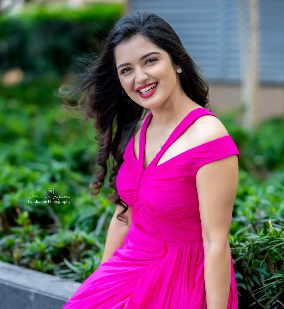 ETV Actress Priyanka Jain Wearing Pink Gown